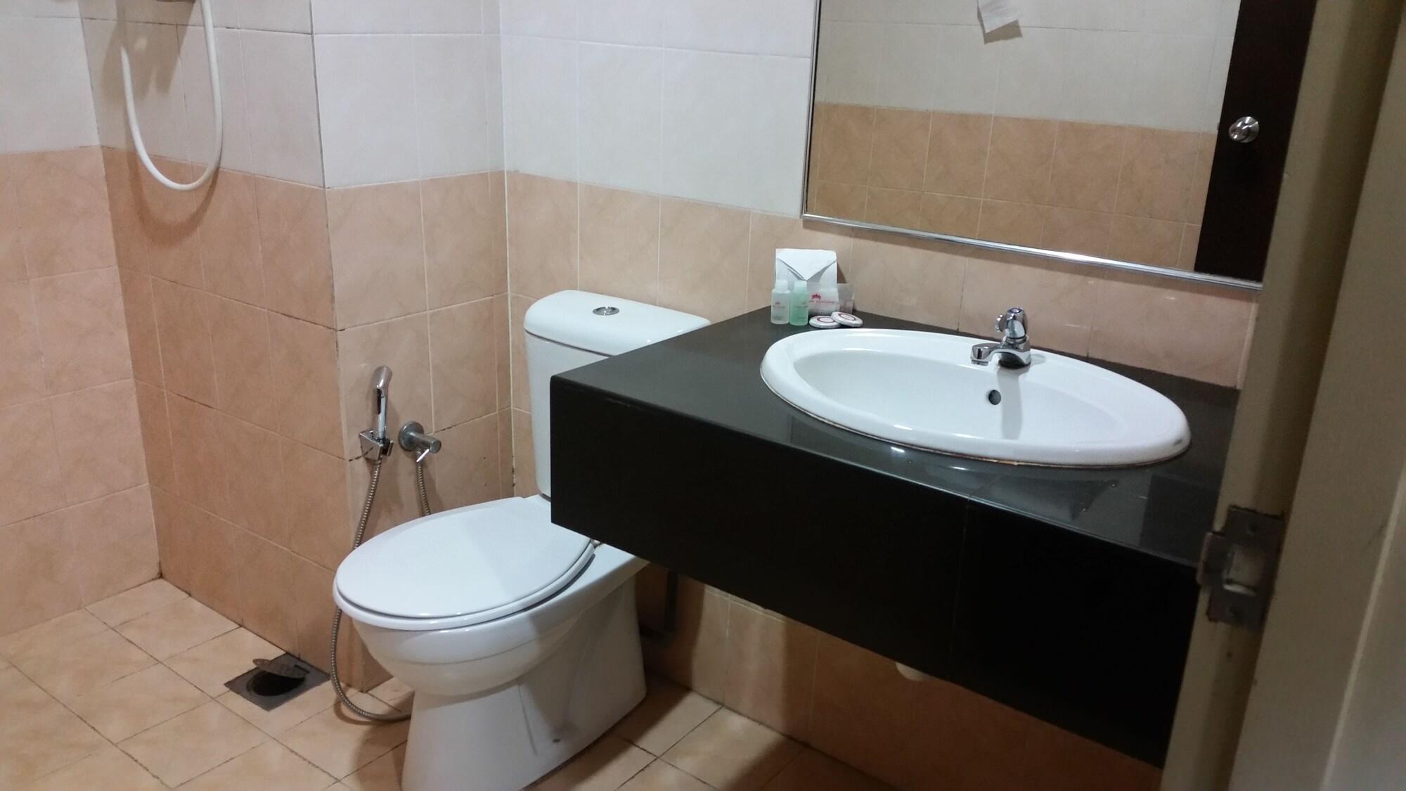 Carlton Hotel Shah Alam Buitenkant foto
